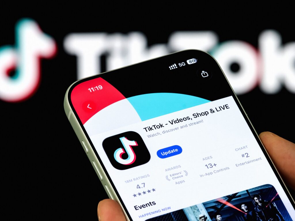 TikTok Campus Hub