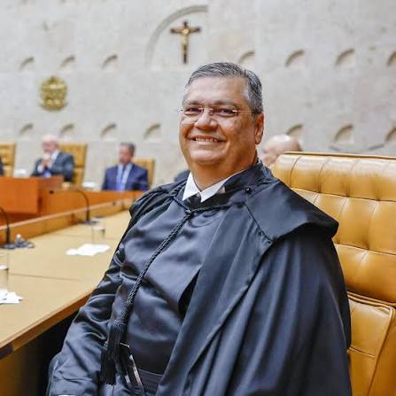 Ministro Flávio Dino discute desinformação e processo eleitoral na UFBA