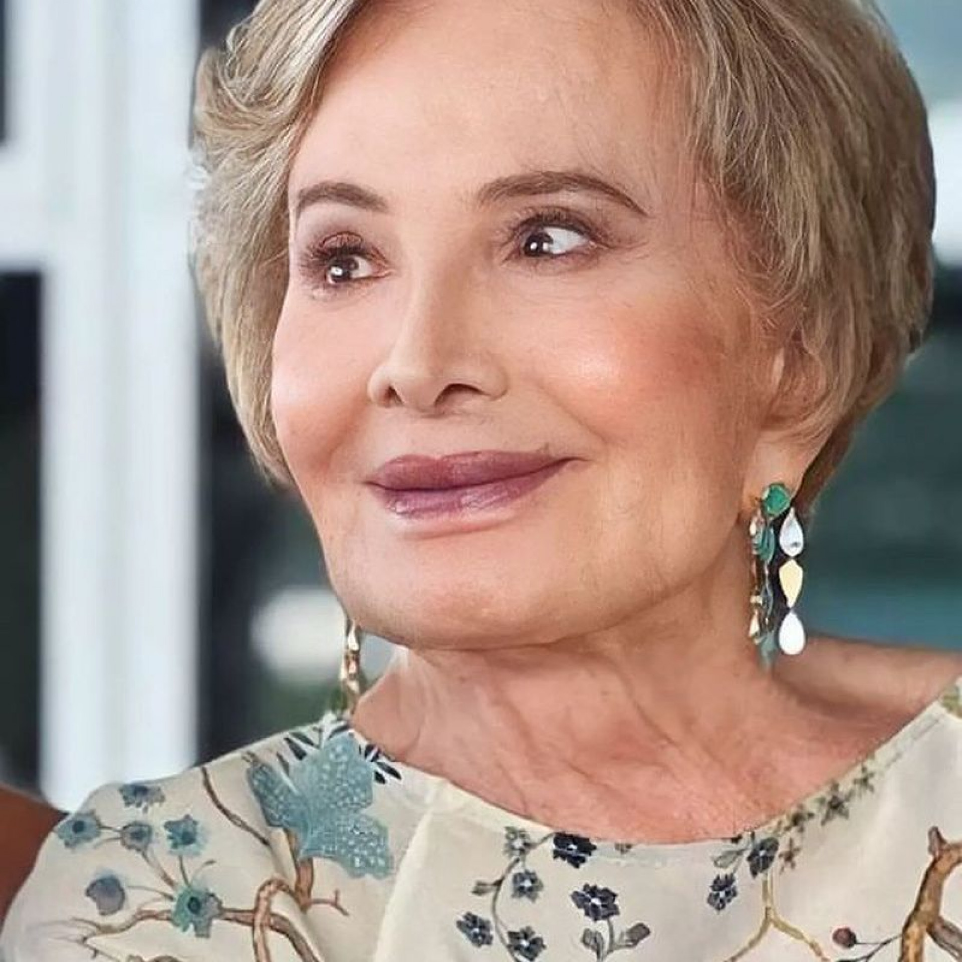 Glória Menezes morre aos 91 anos: relembre a trajetória da grande dama da TV