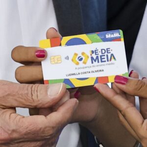 Programa Pé-de-Meia: MEC define datas para pagamento de R$ 200 em agosto