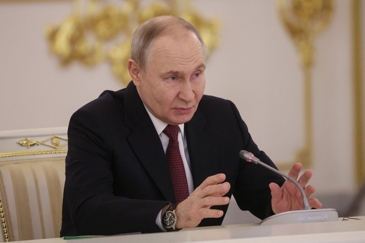 Rússia sinaliza possível confronto direto com Reino Unido após ataques com drones