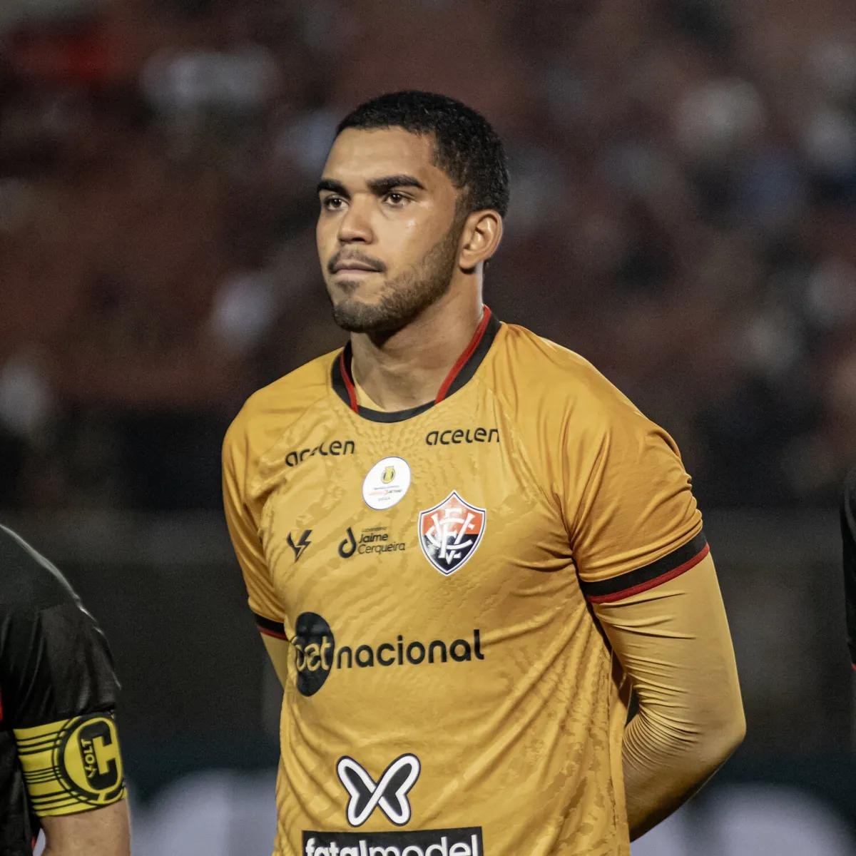 Lucas Arcanjo analisa derrota do Vitória no BaVi e foca na Copa do Brasil