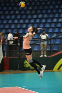 Osasco apoia Tiffany e critica CBV por banir mulheres trans do vôlei